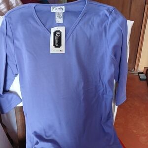 Rochhelle Women's V-Neck Sweater in Lavender